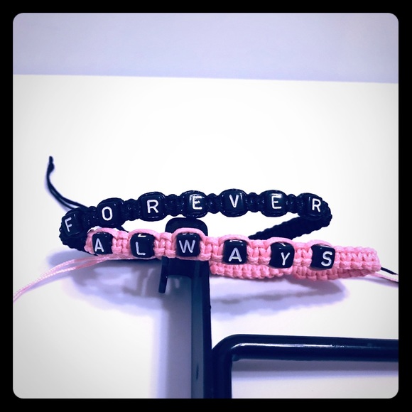 Jewelry - Cute couples adjustable bracelets